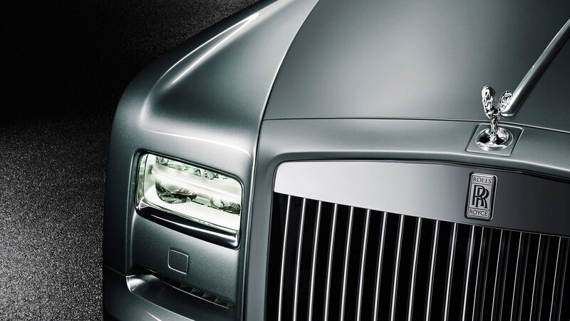 Front of Silver Rolls-Royce — Dramatic, Photograph, Headlight