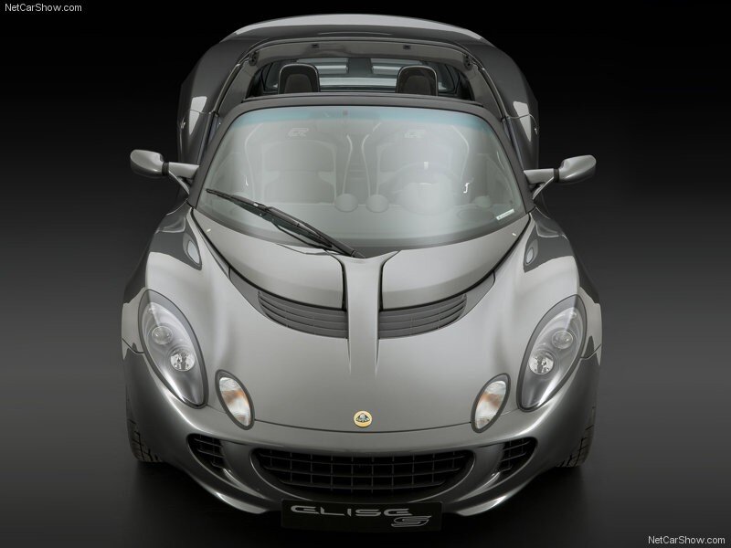 Front view of a silver Lotus Elise S