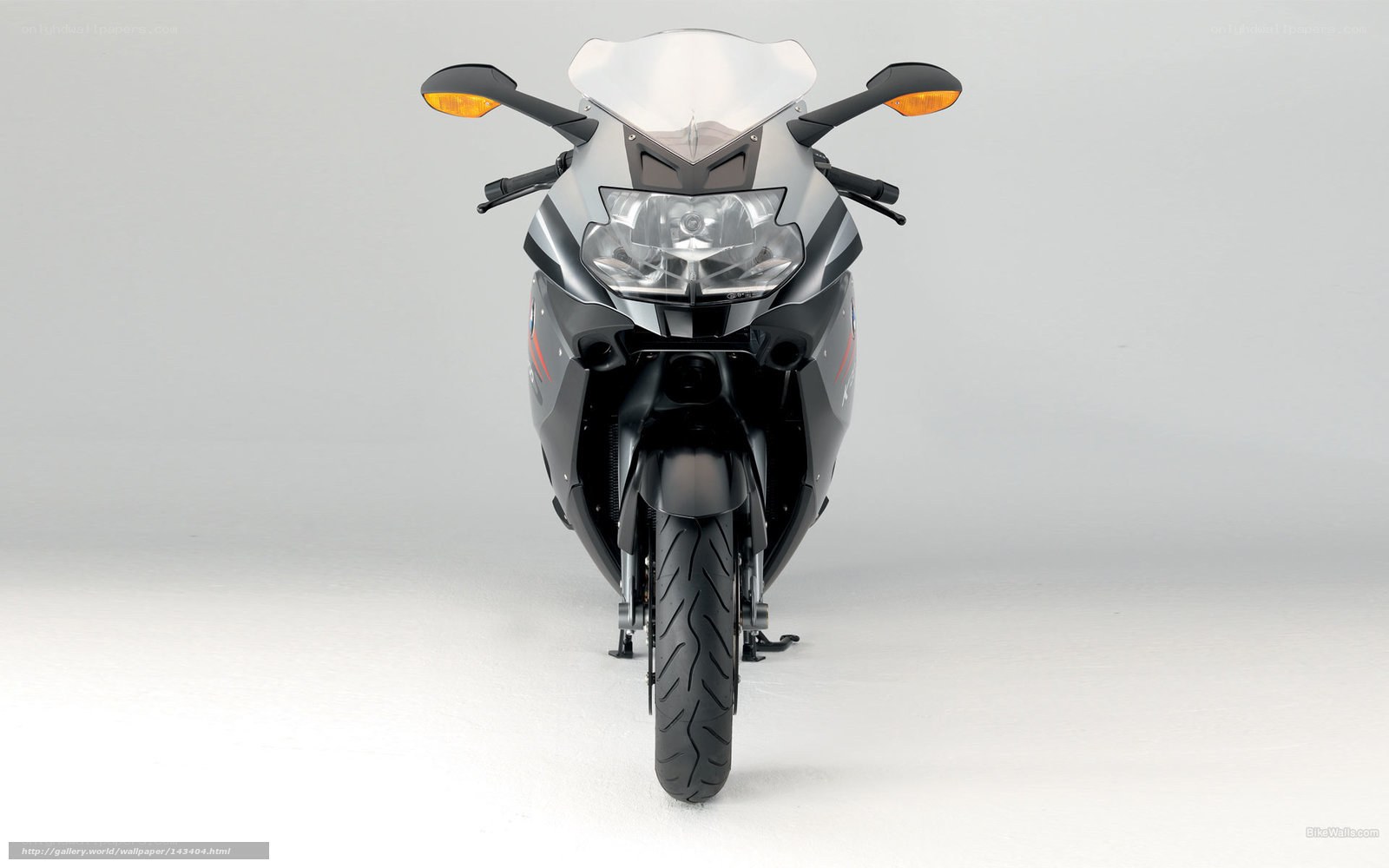 front view of a sport motorcycle