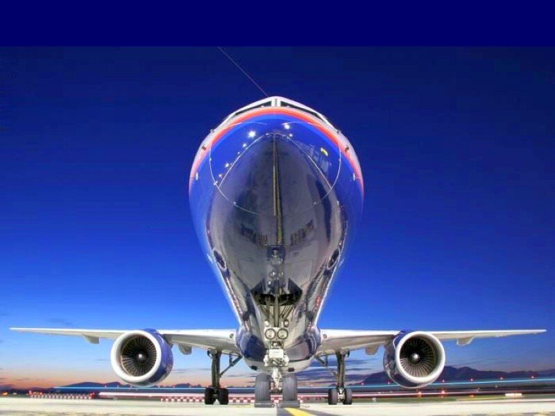 Front view of an airplane