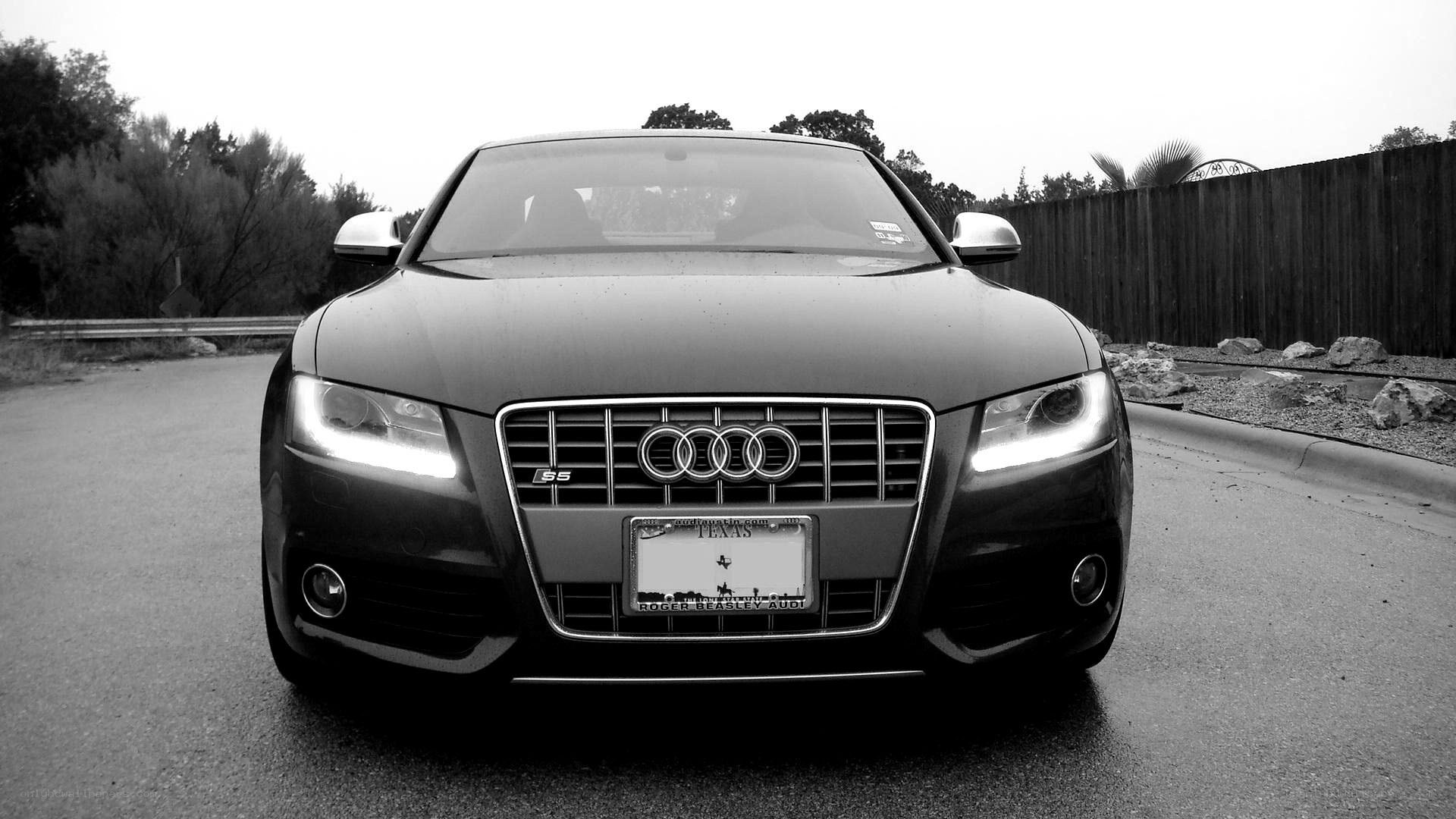 front view of audi car