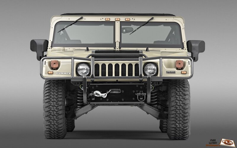 front view of hummer h1