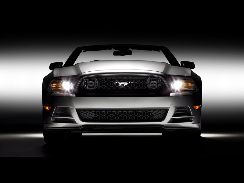 front view of silver mustang
