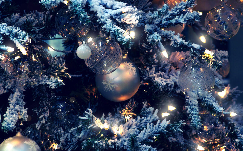 Frosted Christmas Tree — Blue, Festive