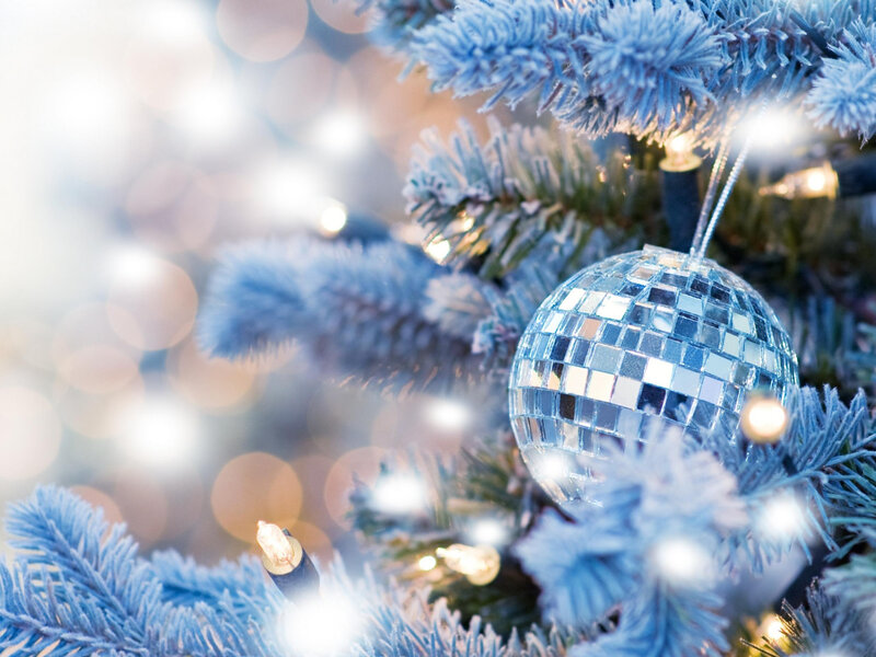Frosted Christmas Tree — Blue