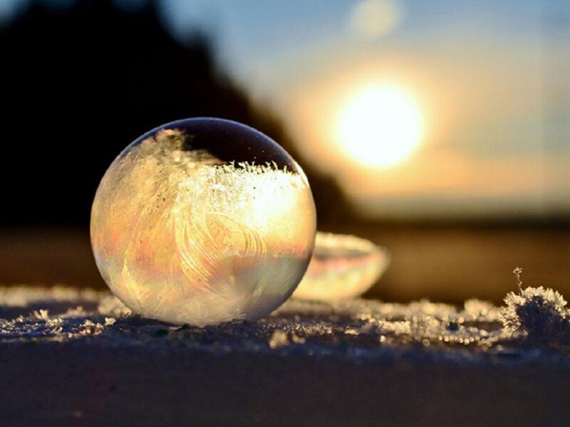 Frozen Bubble on Snow — White
