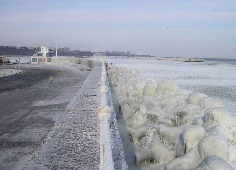 Frozen Harbor Wall