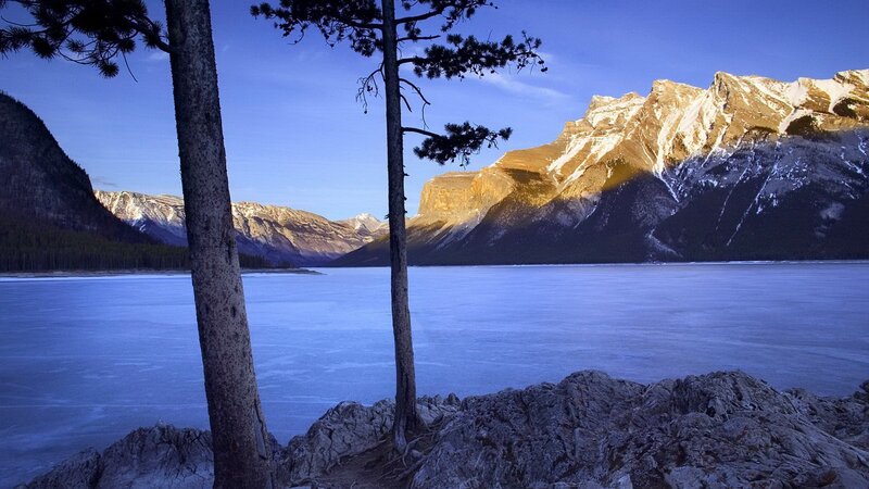 Frozen Lake and Mountains — Blue, Serene, Winter
