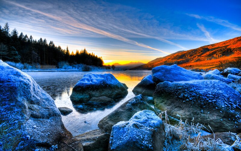 Frozen Lake at Sunrise — Blue