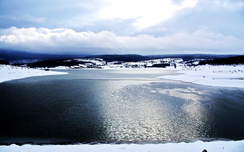 Frozen Lake in Winter — Blue, Cold, Photograph