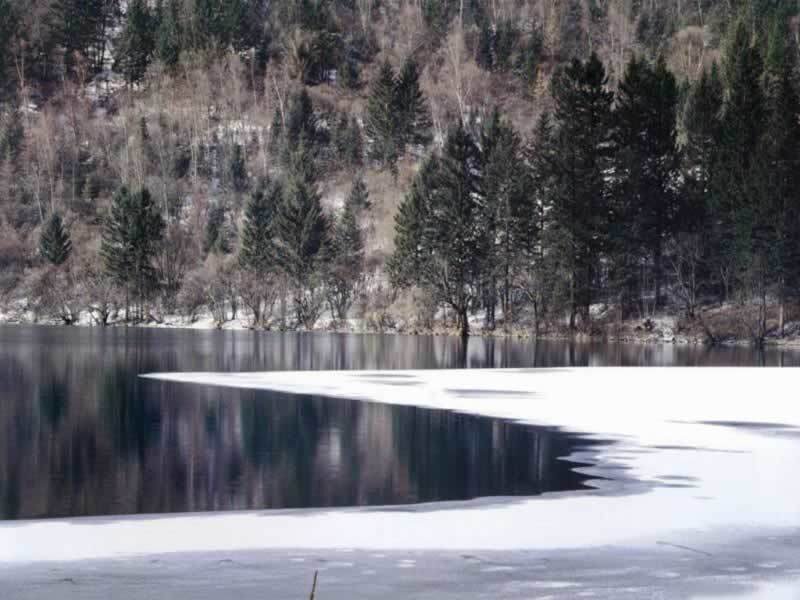 Frozen Lake with Ice — White