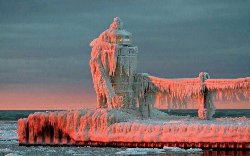 Frozen Lighthouse — White, Dramatic