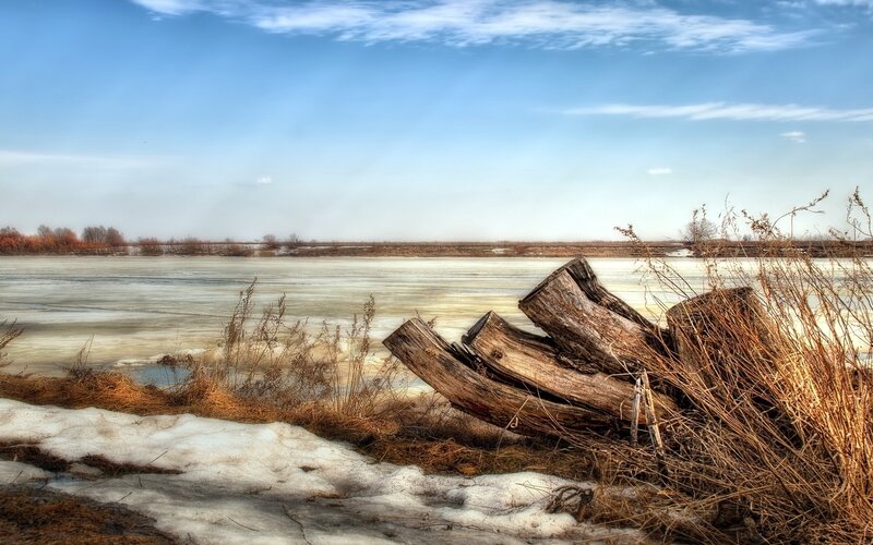 Frozen River Bank — Blue