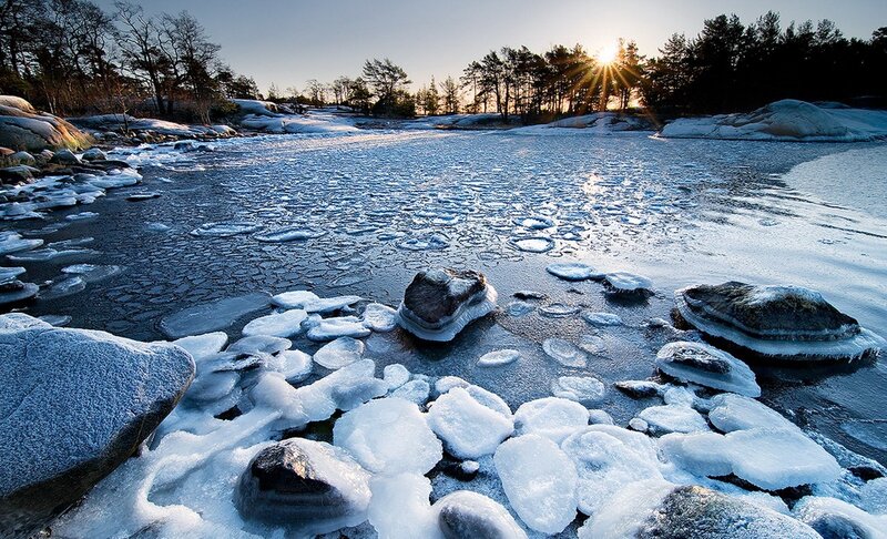 Frozen River Landscape — Blue, Serene, Winter, Photograph, Ice