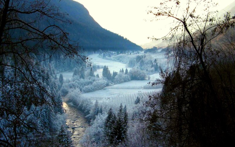 Frozen River Valley — Blue
