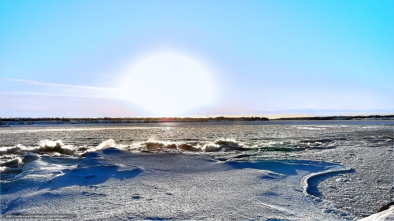 Frozen River with Ice Floes — Blue, Cold, Winter