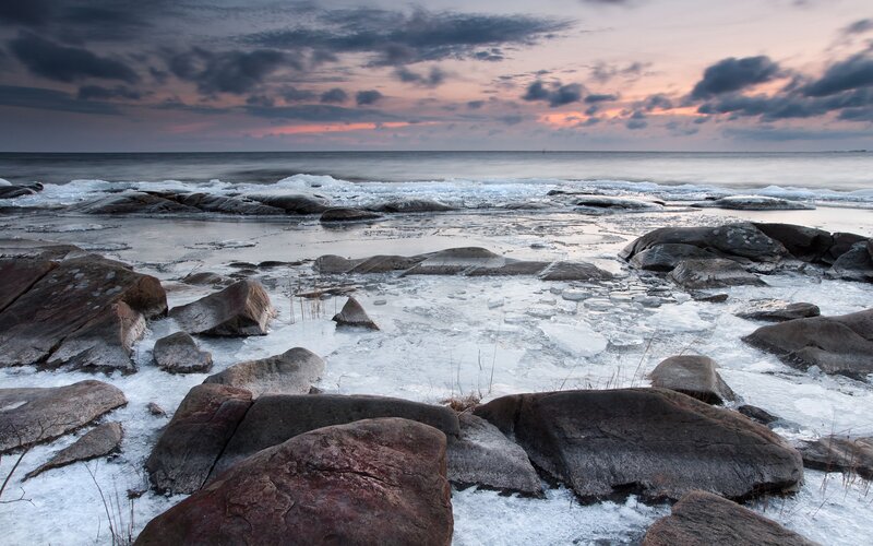 Frozen Rocky Shoreline — Gray