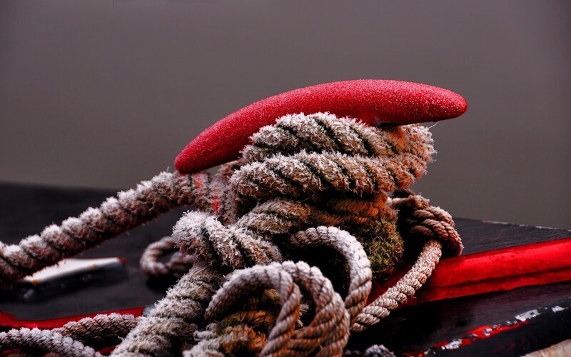 frozen rope on red cleat
