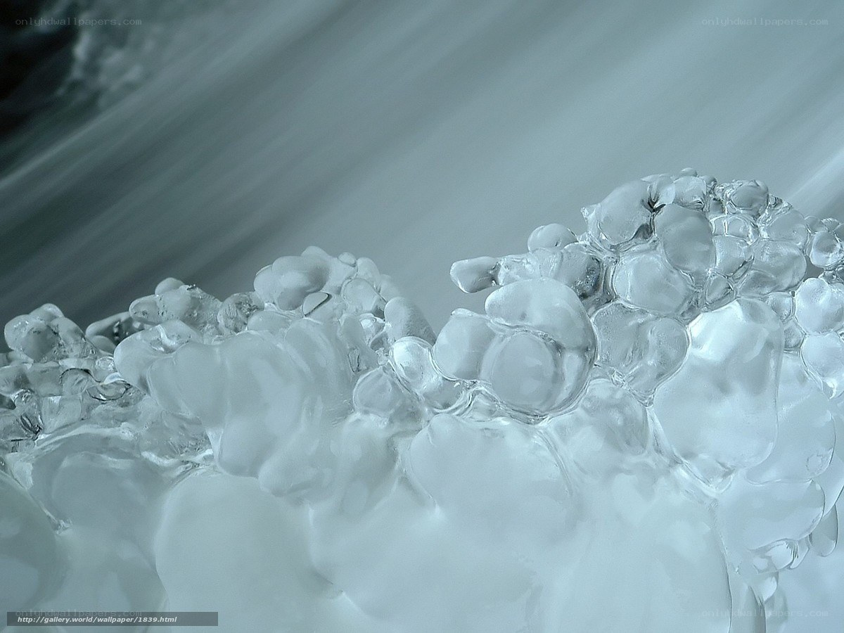 Frozen water bubbles