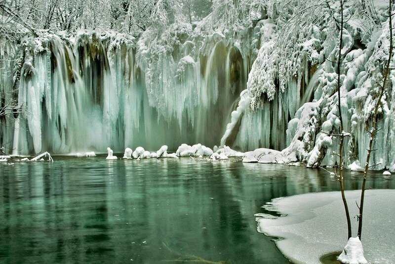 Frozen Waterfall — Green