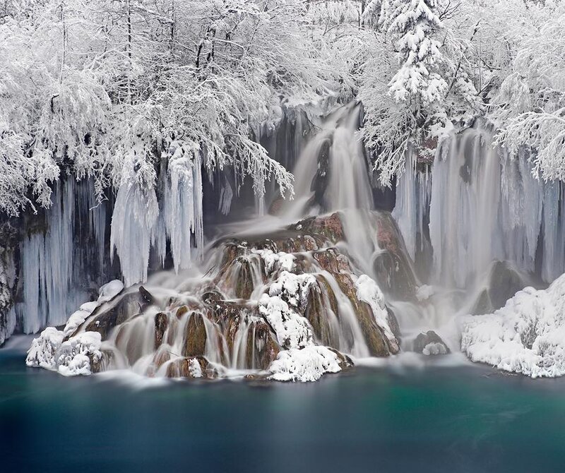 Frozen Waterfall — White, Serene