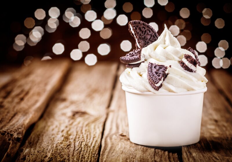 Frozen Yogurt Cup — White