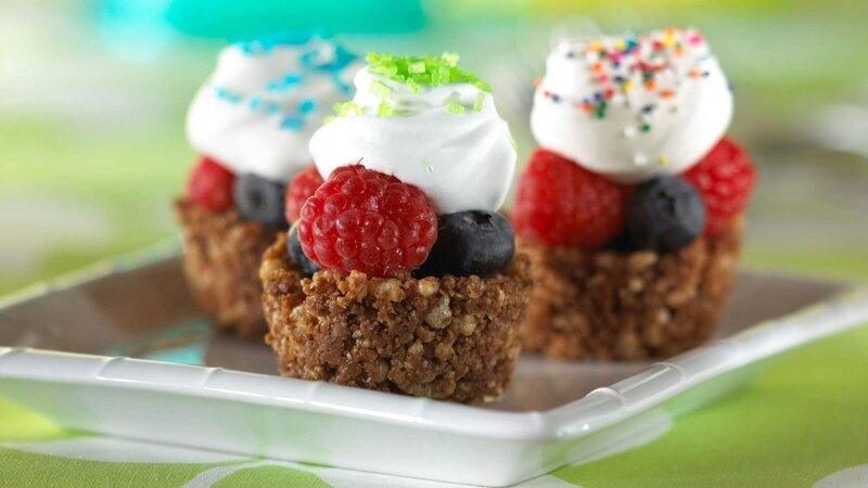 Fruit and cream dessert cups