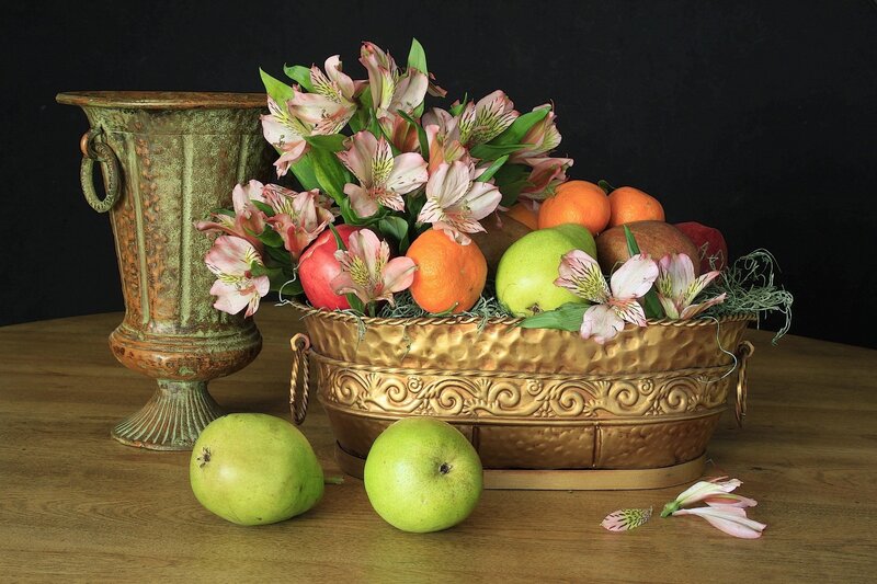 Fruit and Flower Arrangement — Gold