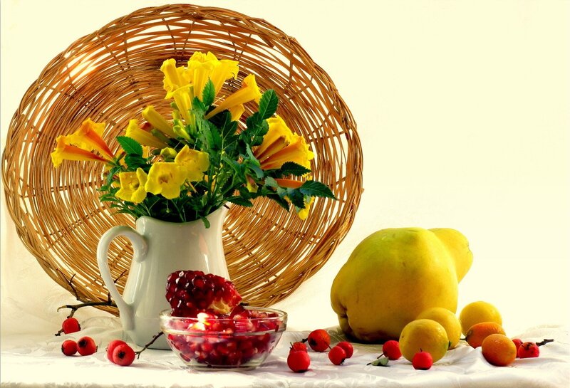 Fruit and Flowers in Basket — Yellow, Calm