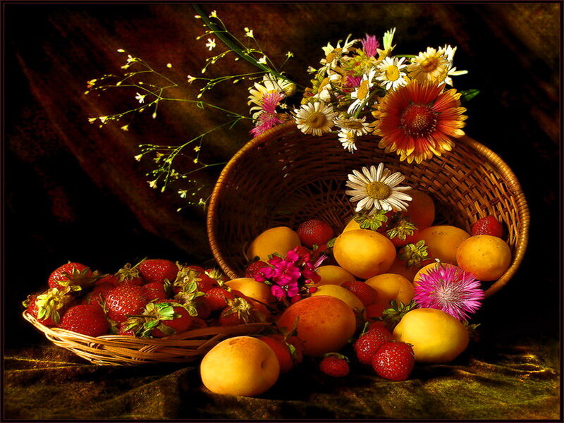 Fruit and Flowers in Baskets — Yellow