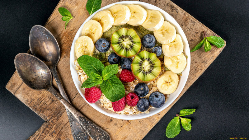 Fruit and Oatmeal Bowl