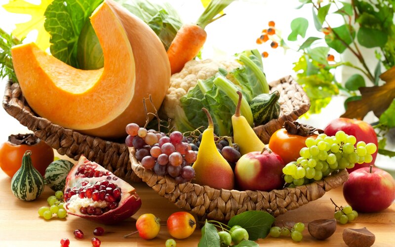 Fruit and Vegetable Arrangement — Orange, Abundant, Autumn