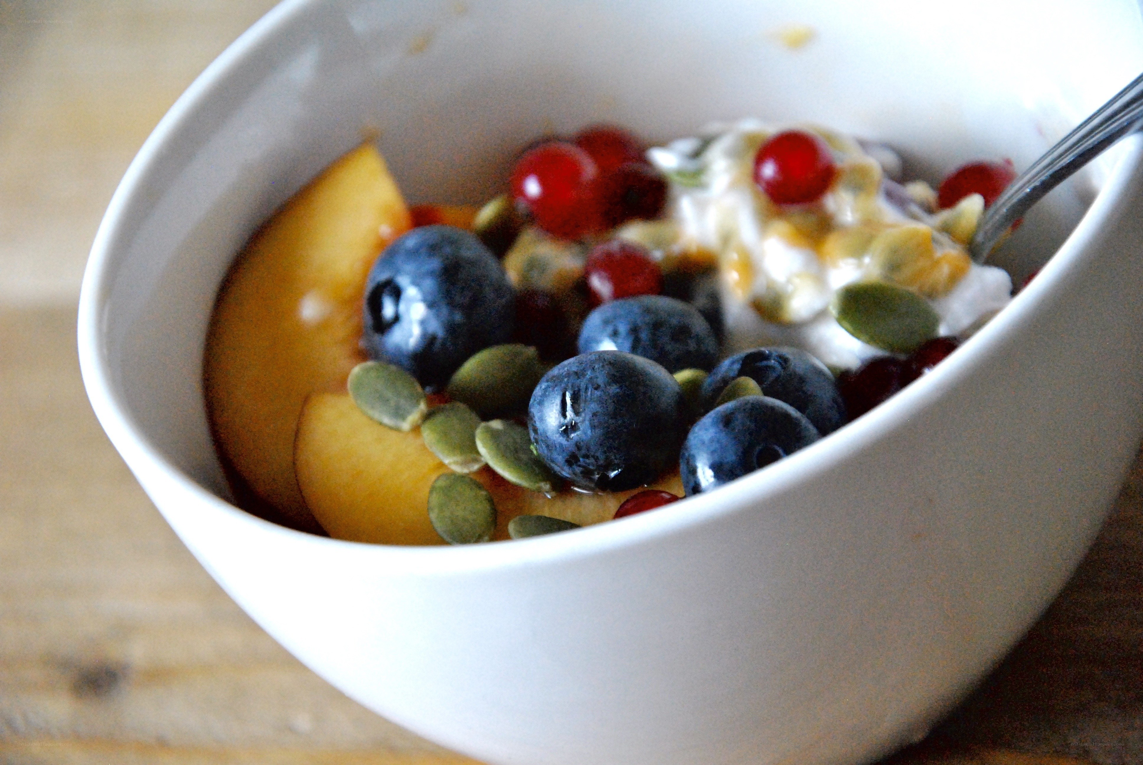 fruit and yogurt bowl