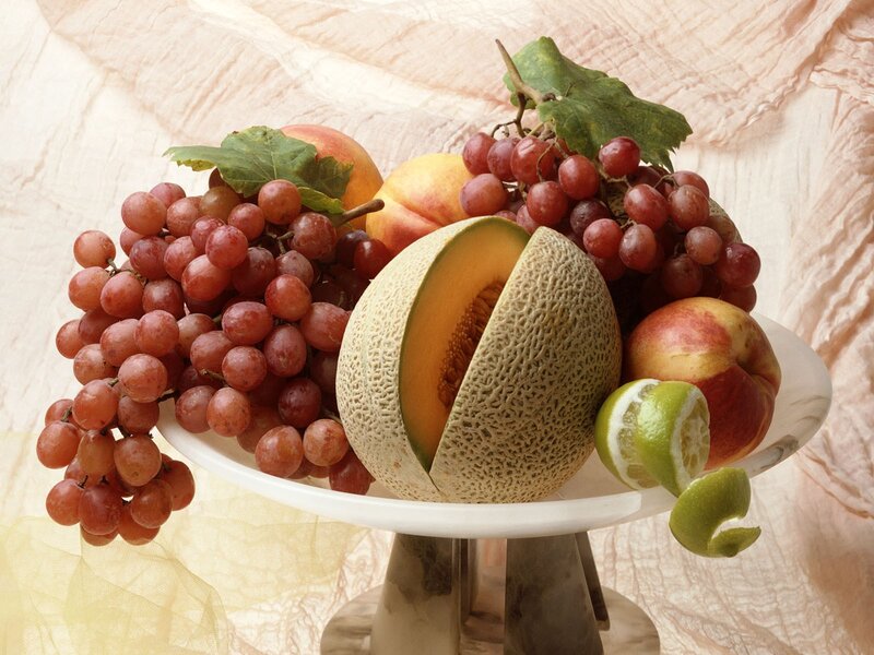 Fruit Arrangement on Platter — White, Calm