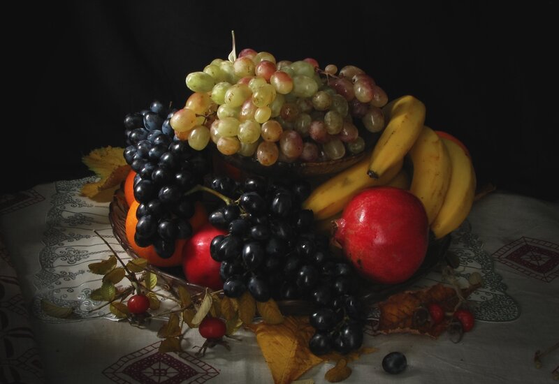 Fruit Arrangement on Table — Black