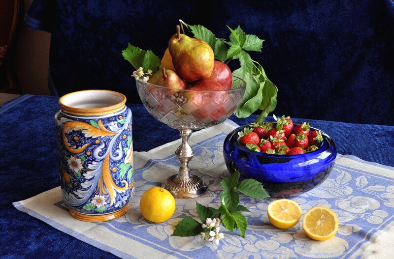 Fruit Arrangement on Table — Blue
