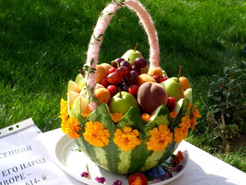 Fruit Basket from Watermelon
