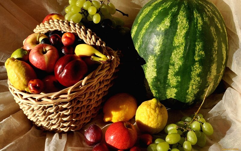Fruit Basket with Watermelon — Green