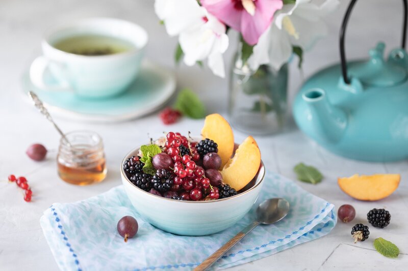 Fruit Bowl with Berries — Blue
