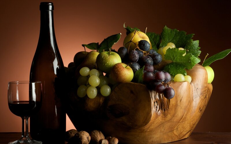 Fruit Bowl with Wine — Brown