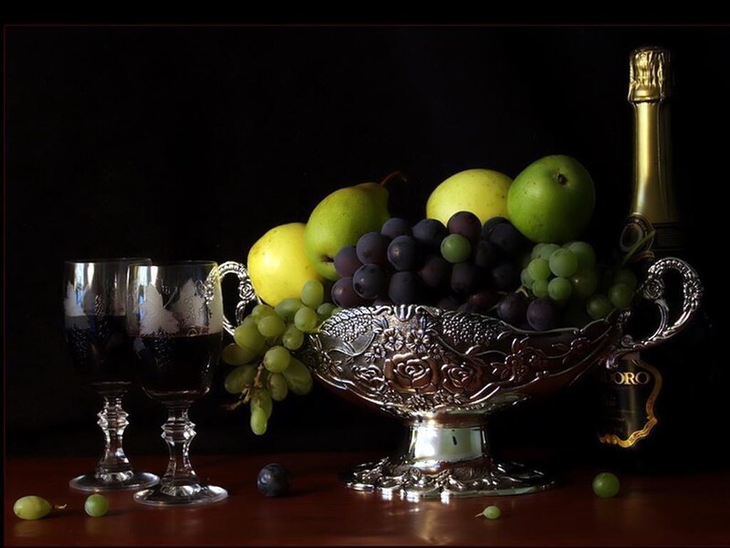 Fruit Bowl with Wine