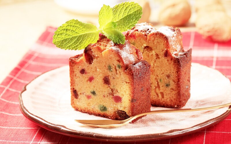 Fruit Cake Slices — Red