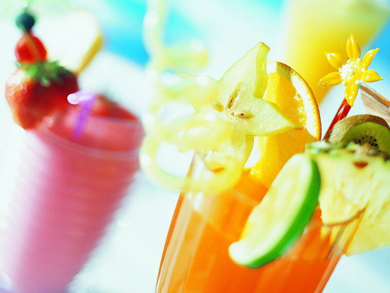 Fruit drinks with garnishes