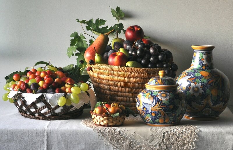 Fruit in Baskets — Blue