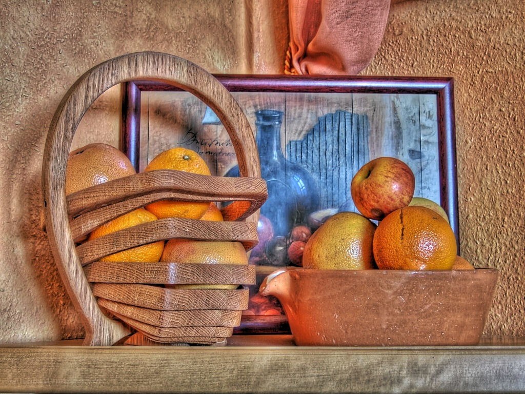 Fruit in wooden baskets