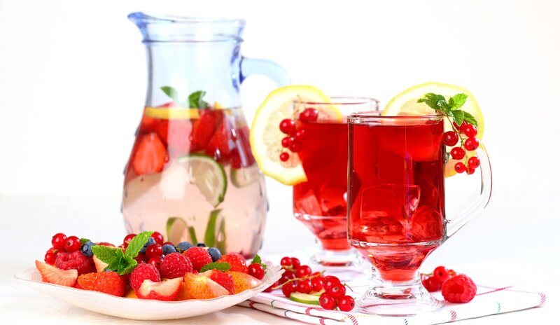 Fruit-infused Drinks — Red