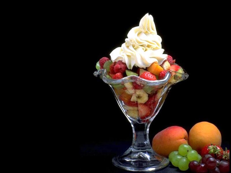 Fruit Sundae in Glass — Black