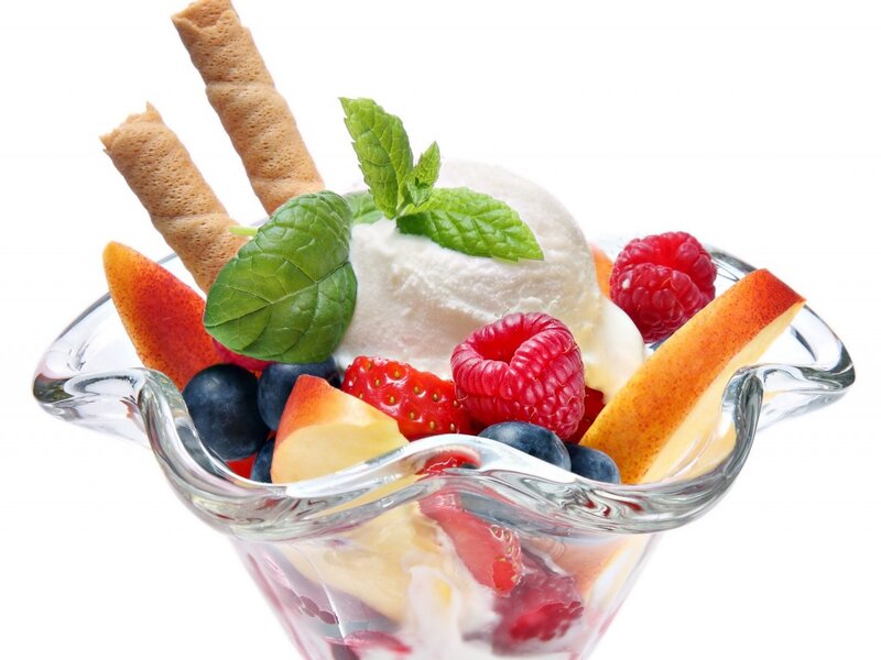 Fruit Sundae in Glass Bowl — White