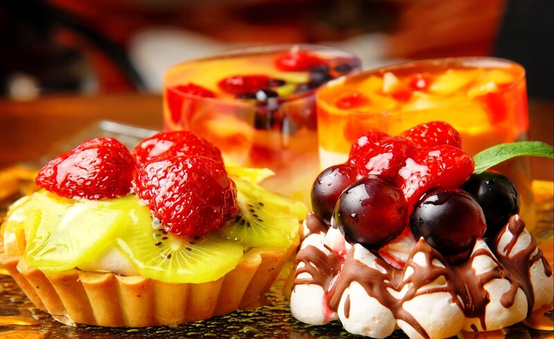Fruit Tarts and Desserts — Yellow