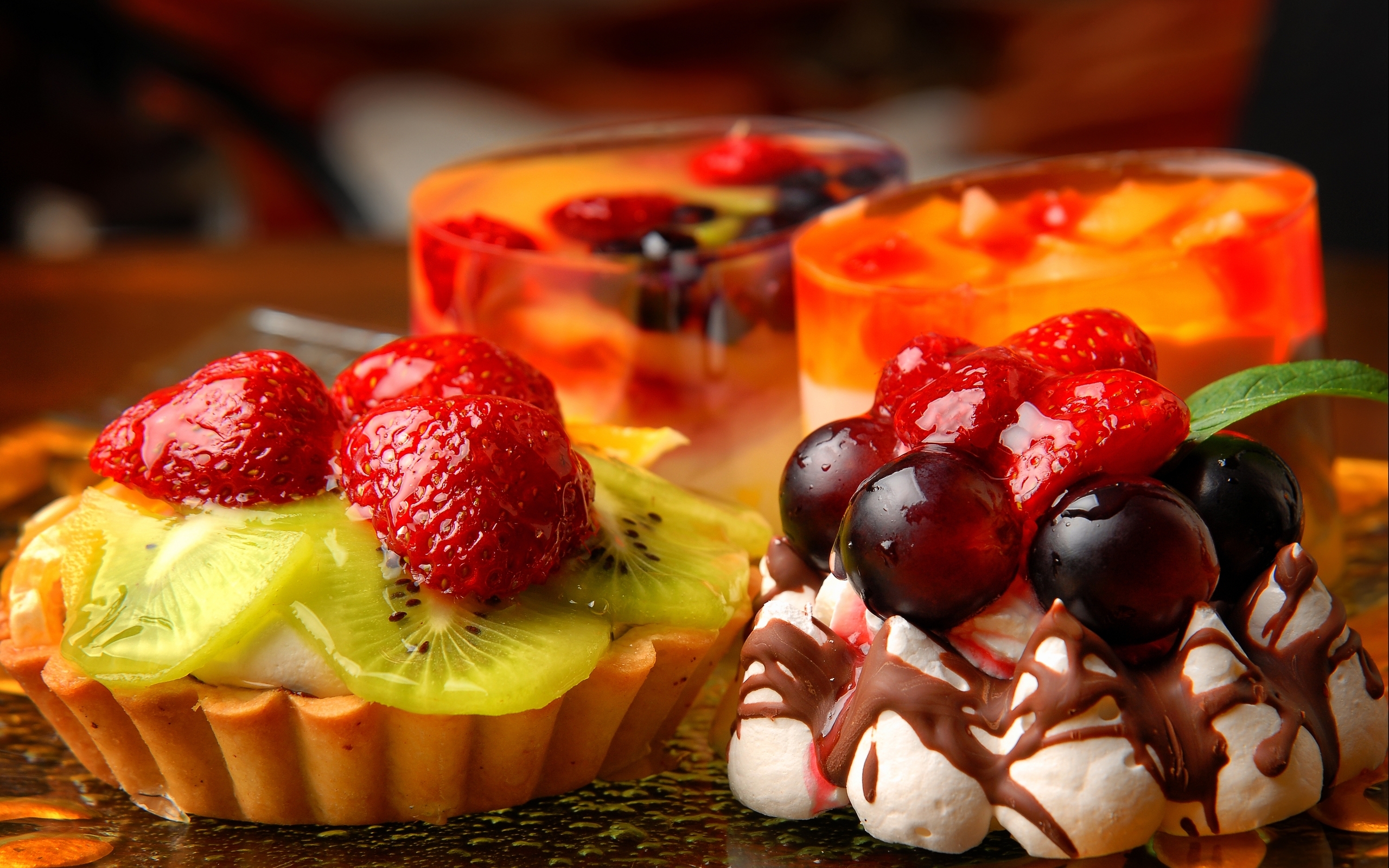 Fruit tarts and desserts